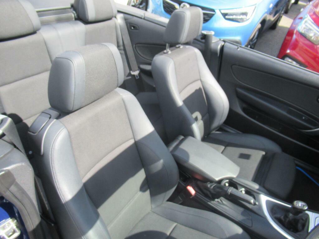 BMW 1 Series 2.0 118D M Sport Euro 5 Black #22