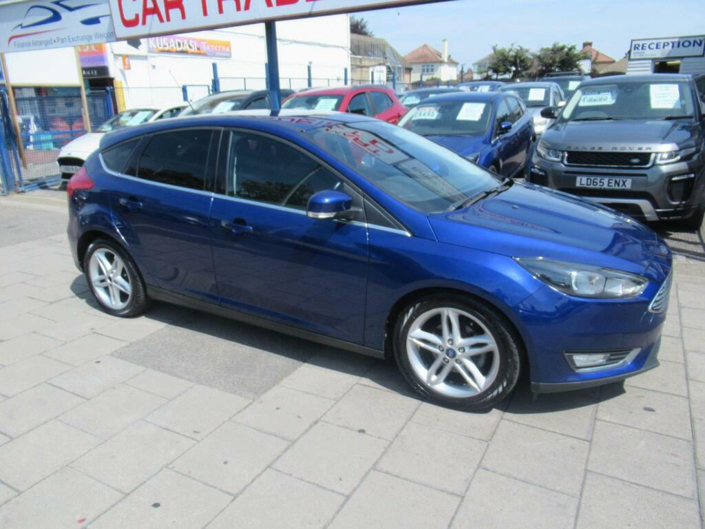 Ford Focus 1.0T Ecoboost Titanium Euro 6 S S Blue