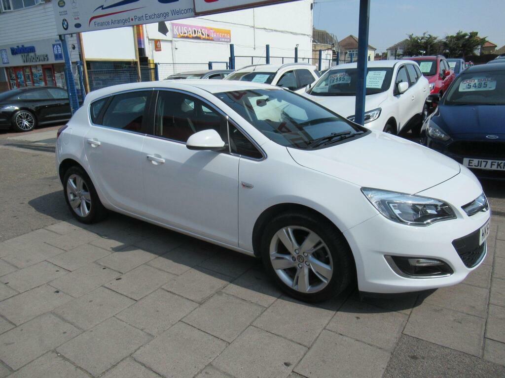 Vauxhall Astra 1.4 16V Sri Euro 5 HK64TXD White #3