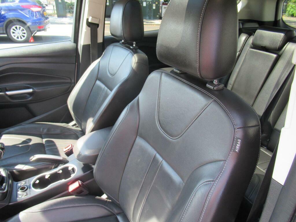 Ford Kuga 2.0 Tdci 150 Titanium 2Wd Green #9