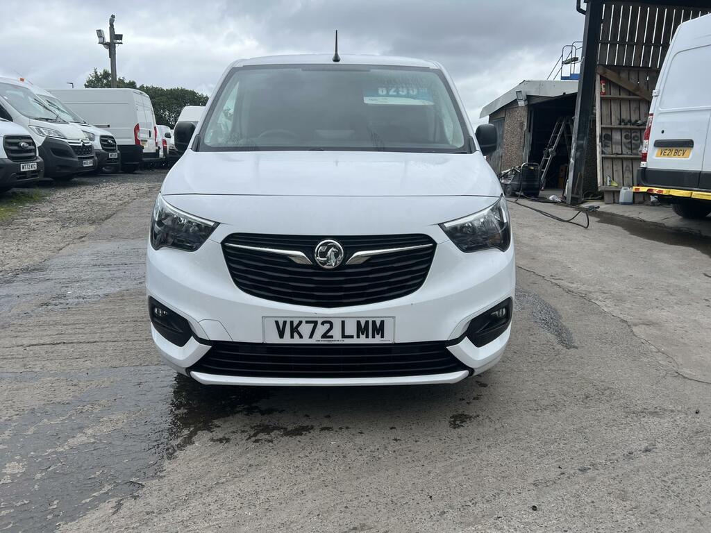 Vauxhall Combo 1.5 Turbo D 2300 Sportive Panel Van 6Dr Man White #2