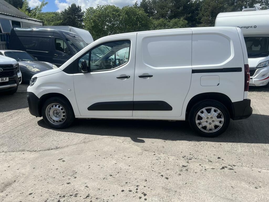 Citroen Berlingo 1.5 Bluehdi 1000 Enterprise M Pro Panel Van Di VGZ7302 White #4