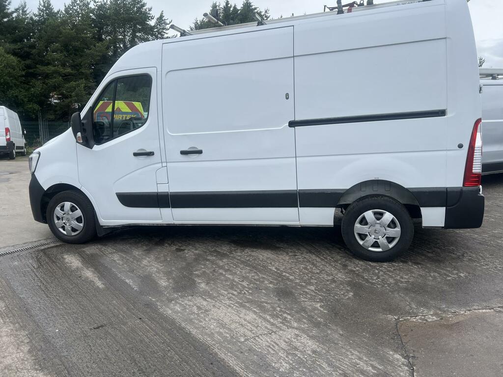 Renault Master 2.3 Dci Energy 35 Business Panel Van M ML70DNJ White #3
