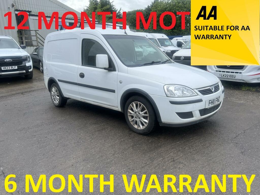 Vauxhall Combo Se White