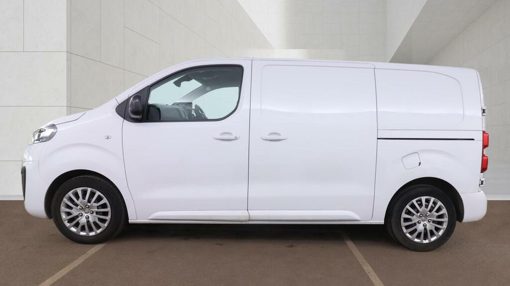 Vauxhall Vivaro Pro White #4
