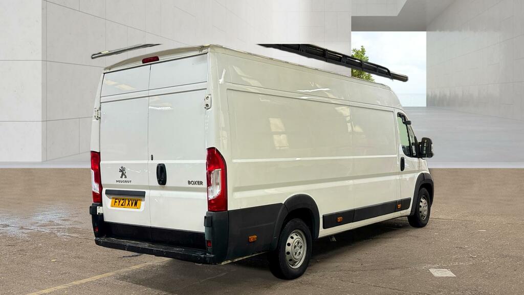 Peugeot Boxer Professional White #5