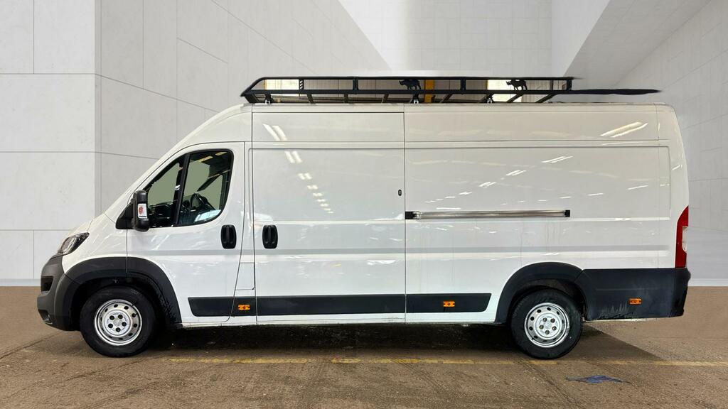 Peugeot Boxer Professional White #3
