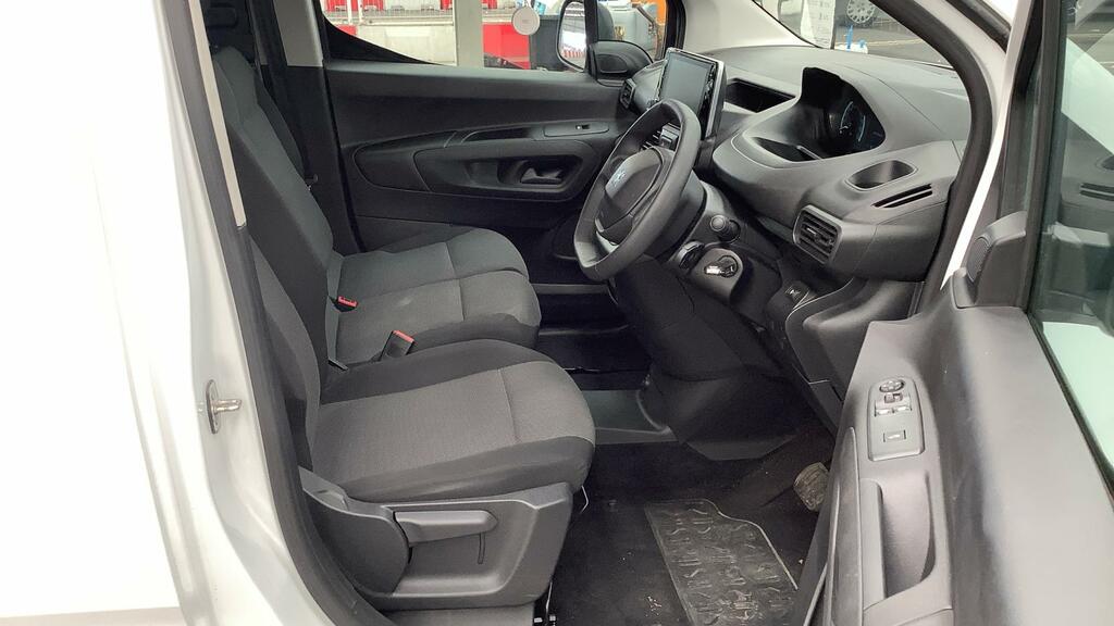 Peugeot E-Partner 800 50Kwh Professional Premium Standard Panel Va White #5