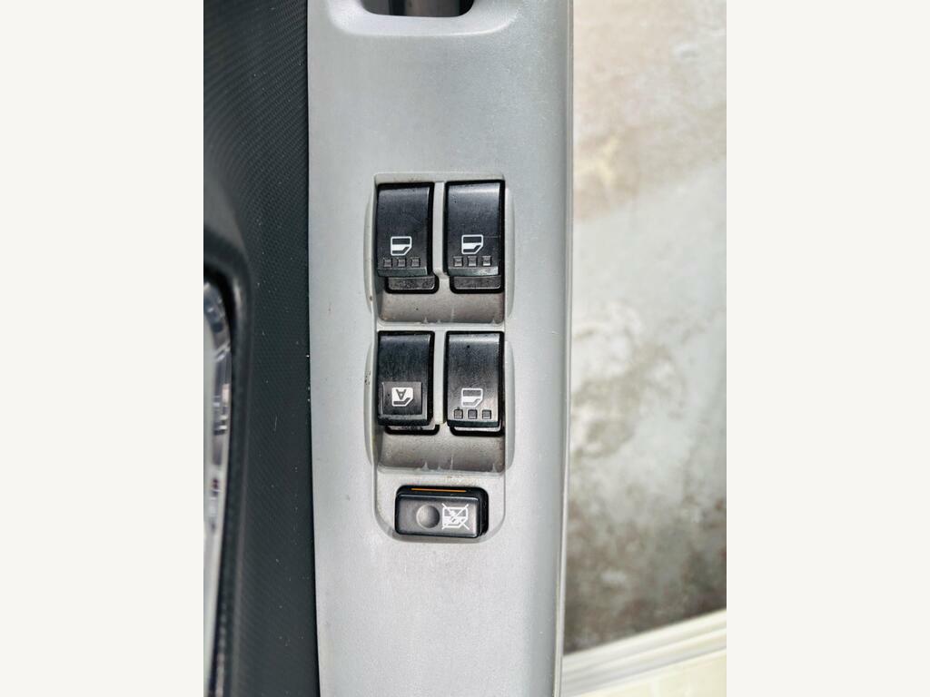 Daihatsu Sirion Sirion Se Silver #14