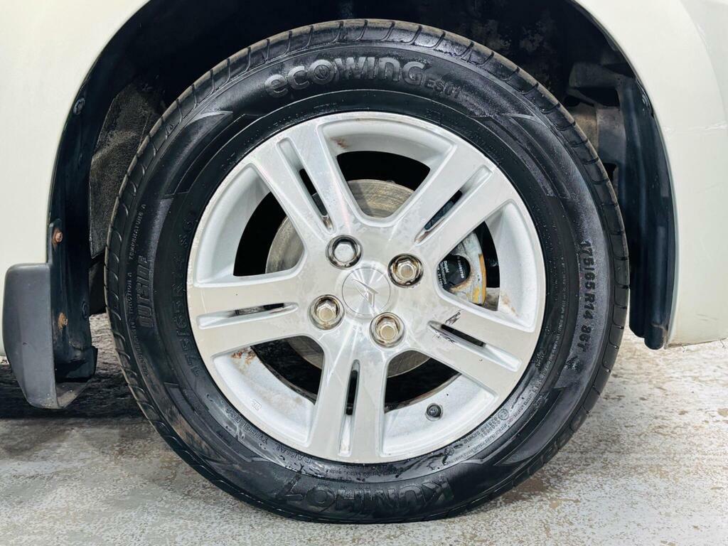 Daihatsu Sirion Sirion Se Silver #17
