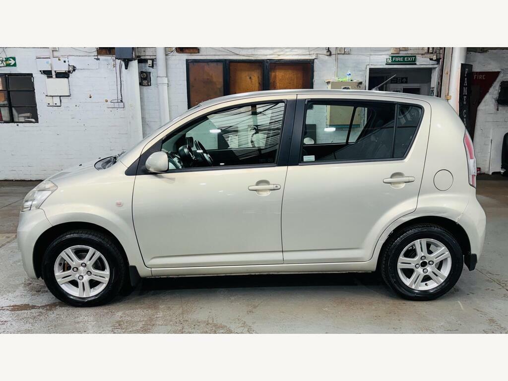 Daihatsu Sirion Sirion Se Silver #8