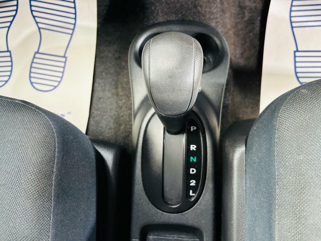 Daihatsu Sirion Sirion Se Silver #16