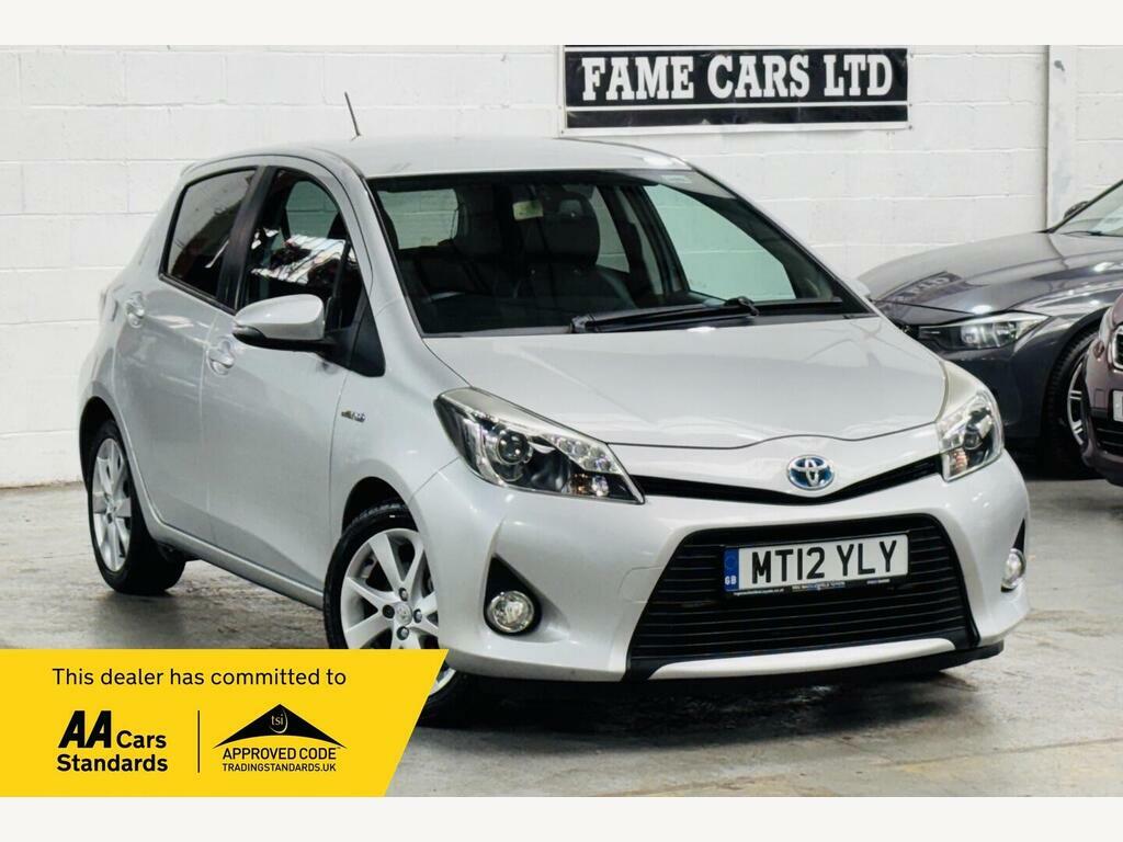 Toyota Yaris Toyota Hatchback 1.33 Vvt-i Tr Multidrive S Grey #1