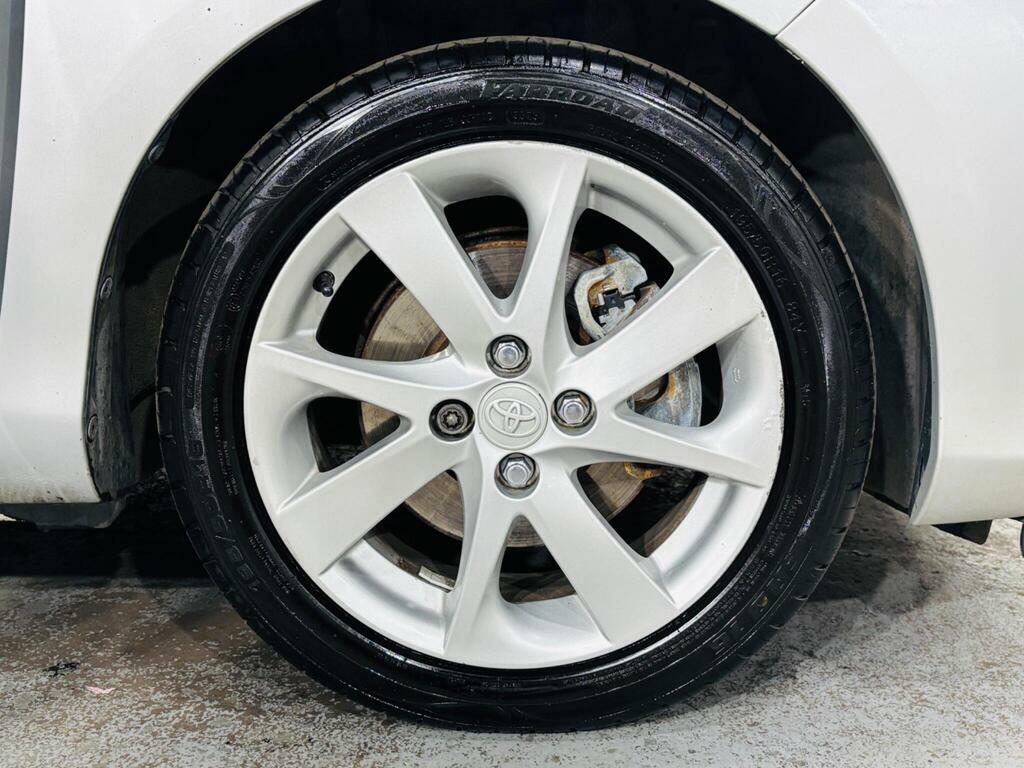 Toyota Yaris Toyota Hatchback 1.33 Vvt-i Tr Multidrive S Grey #22