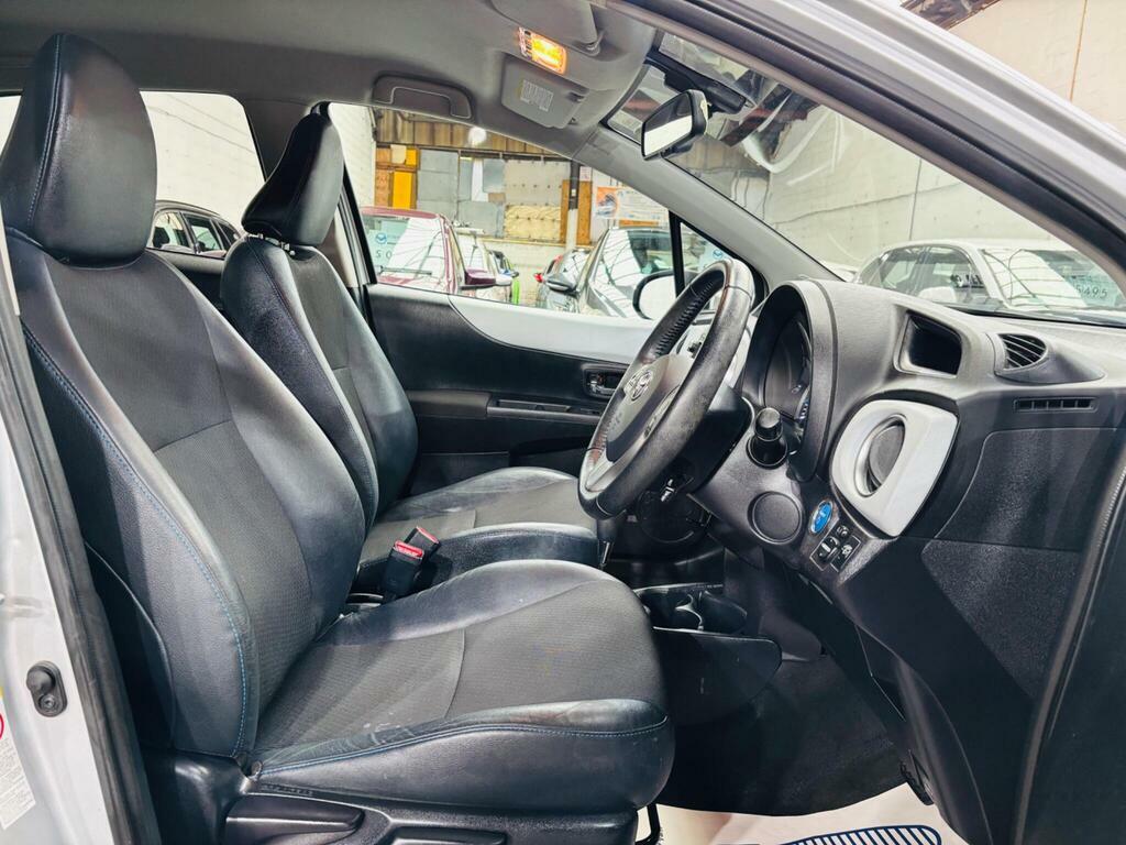 Toyota Yaris Toyota Hatchback 1.33 Vvt-i Tr Multidrive S Grey #11