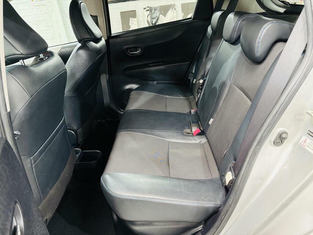 Toyota Yaris Toyota Hatchback 1.33 Vvt-i Tr Multidrive S Grey #14