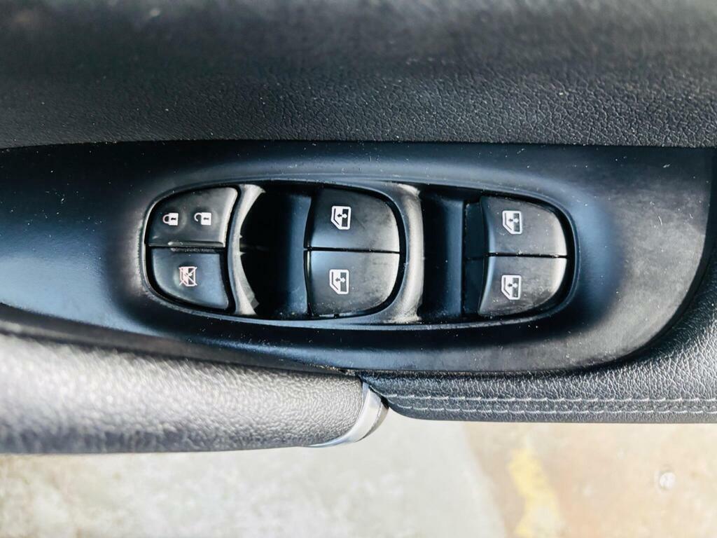 Nissan Qashqai 1.2 Dig-t Visia Suv Euro 6 Ss Black #15