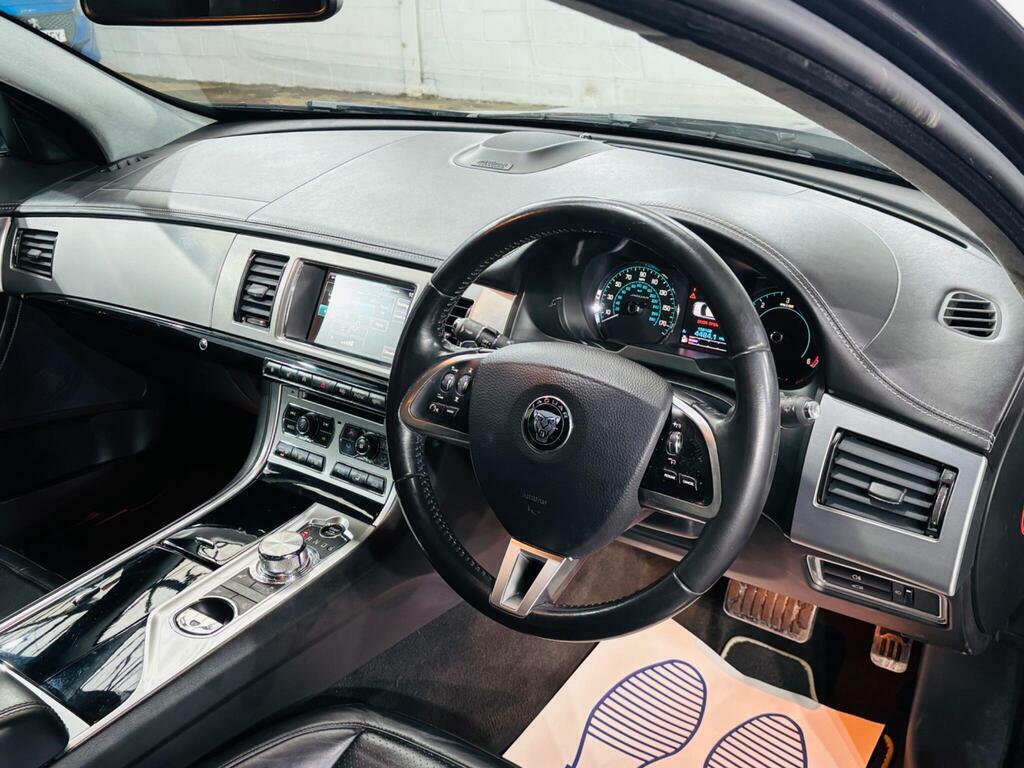 Jaguar XF D Premium Grey #10