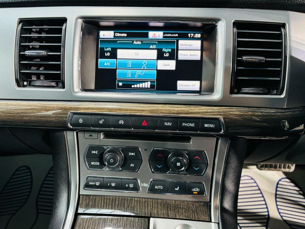Jaguar XF 2.2 D Portfolio Blue #21