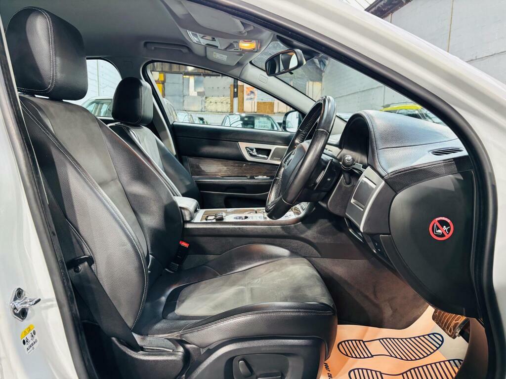 Jaguar XF 2.2 D Portfolio Blue #11
