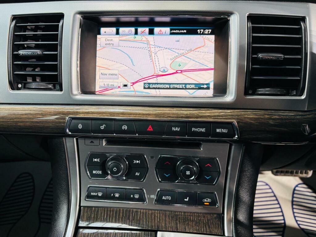 Jaguar XF 2.2 D Portfolio Blue #18
