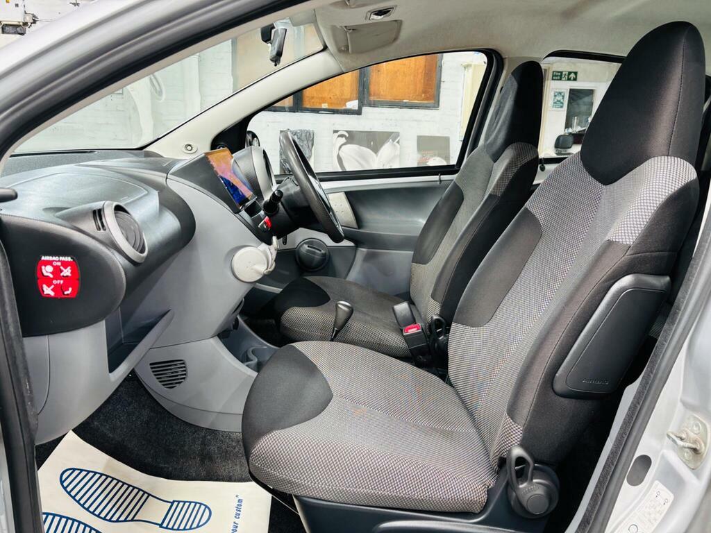 Toyota Aygo Hatchback  #13