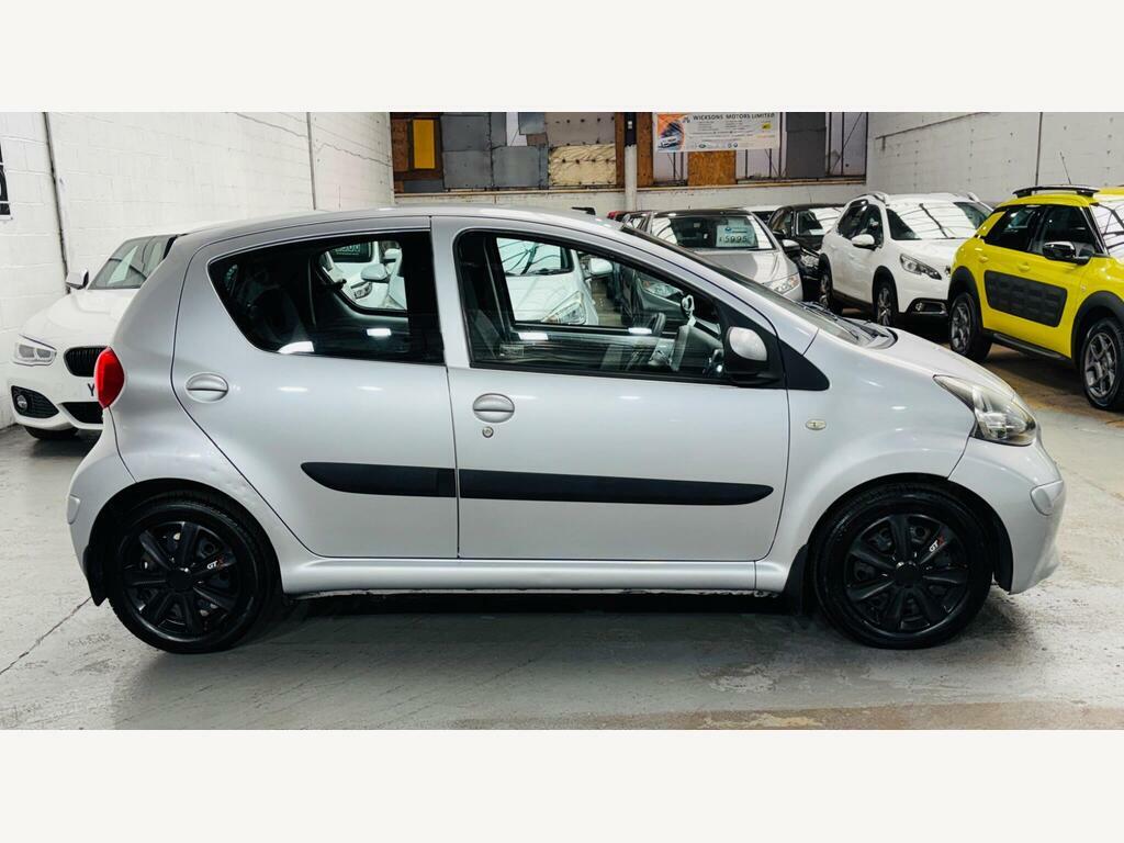 Toyota Aygo Hatchback  #7
