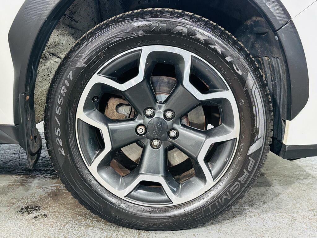 Subaru XV 2.0 D White #21