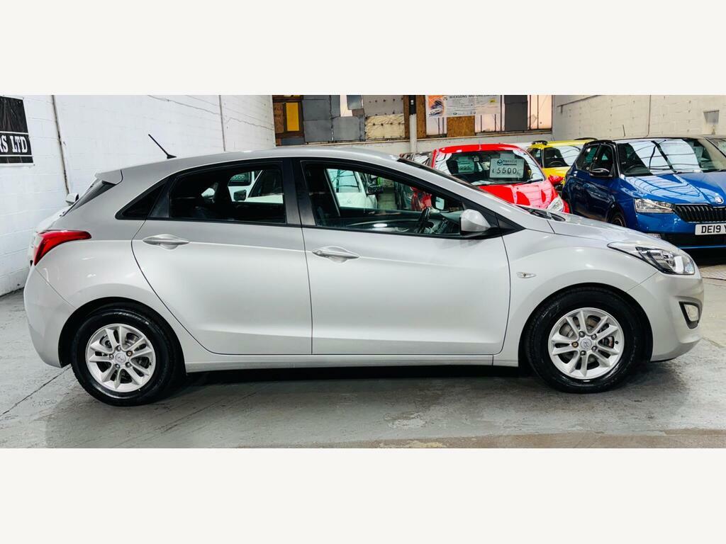 Hyundai I30 Crdi Active Blue Drive Silver #7