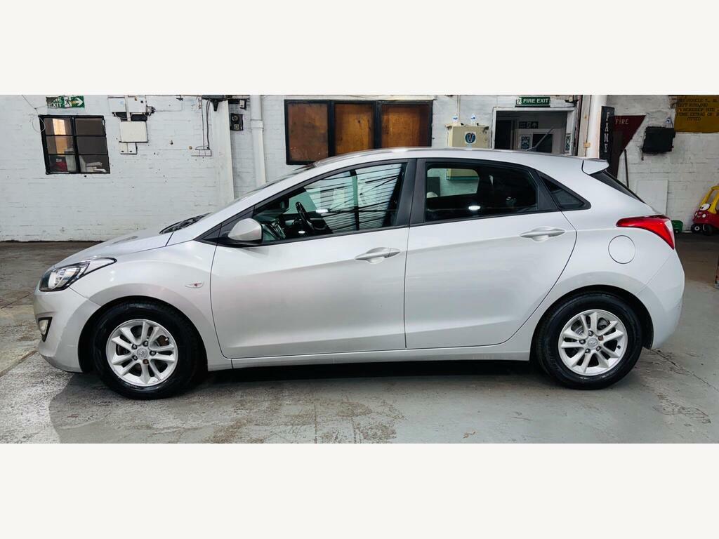 Hyundai I30 Crdi Active Blue Drive Silver #8