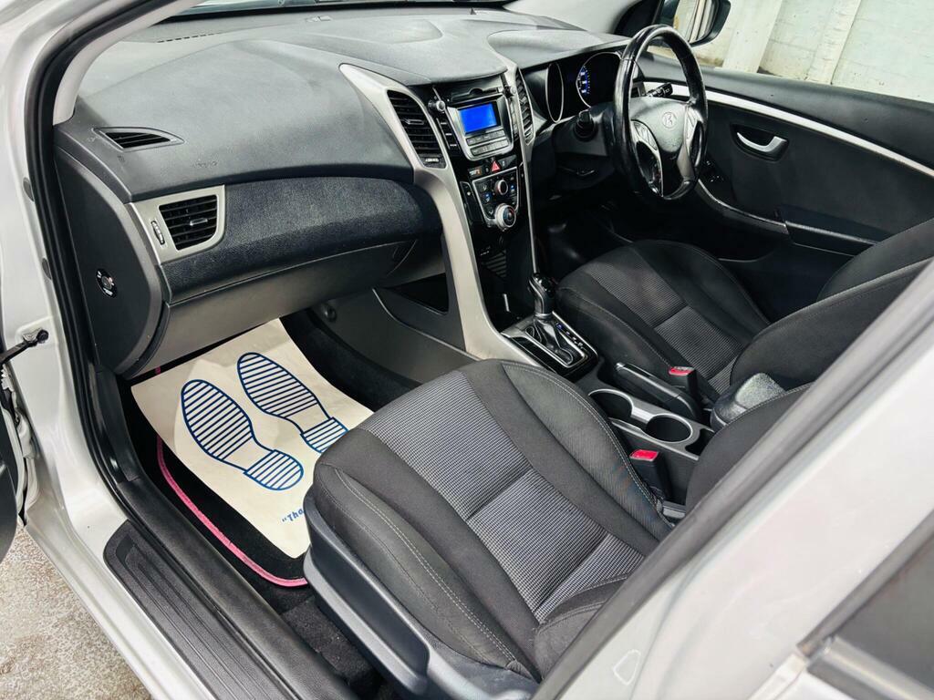 Hyundai I30 Crdi Active Blue Drive Silver #12