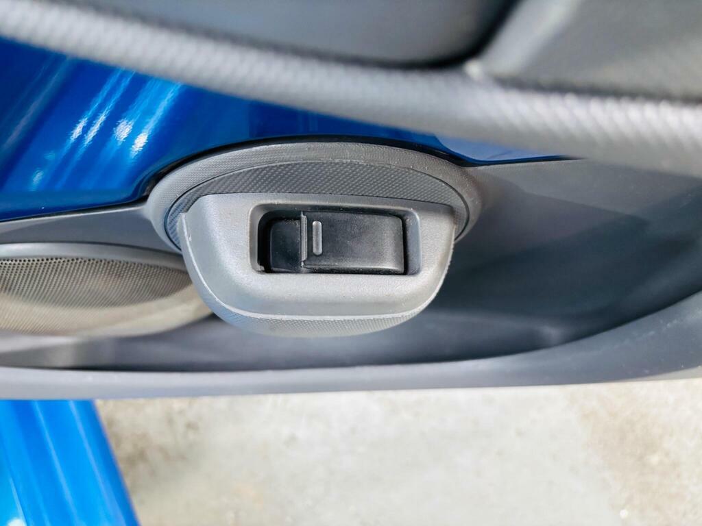 Toyota Aygo Hatchback Silver #15