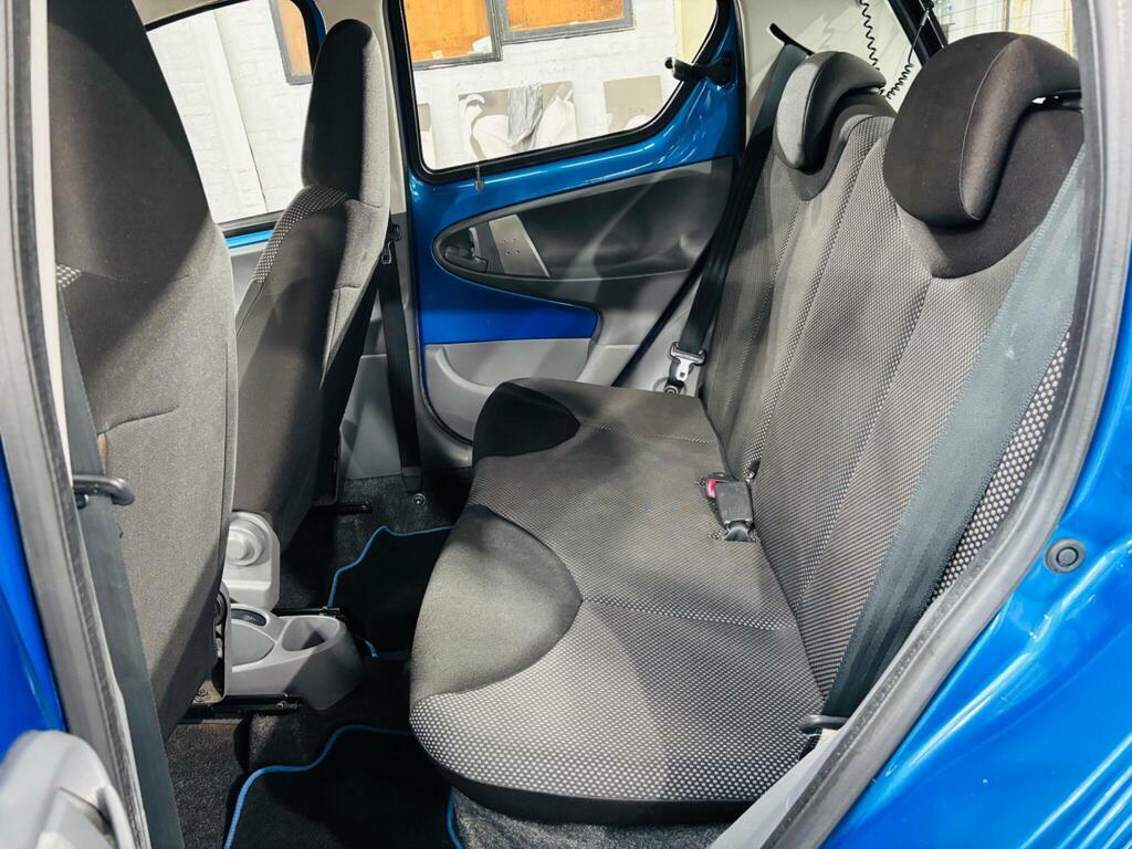 Toyota Aygo Hatchback Silver #14