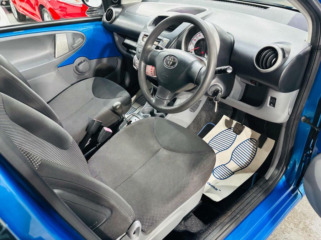 Toyota Aygo Hatchback Silver #10