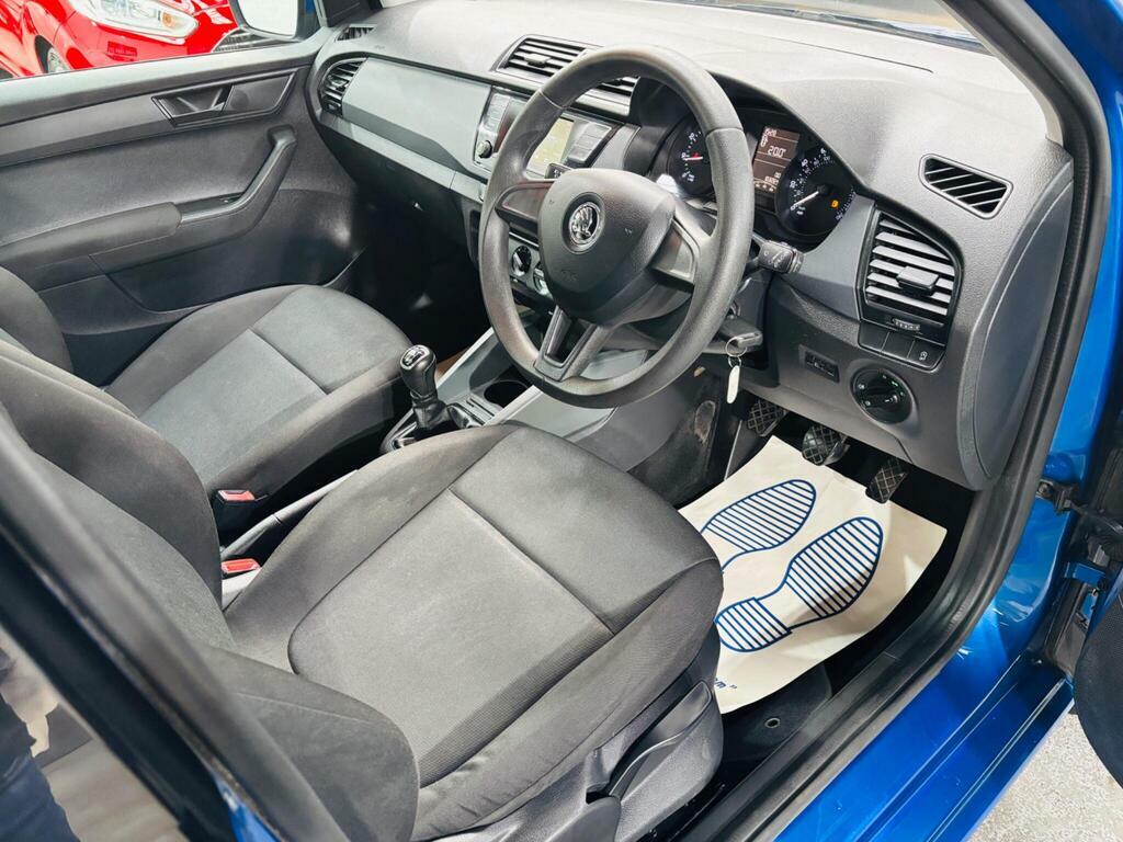 Skoda Fabia Se Tsi Red #9