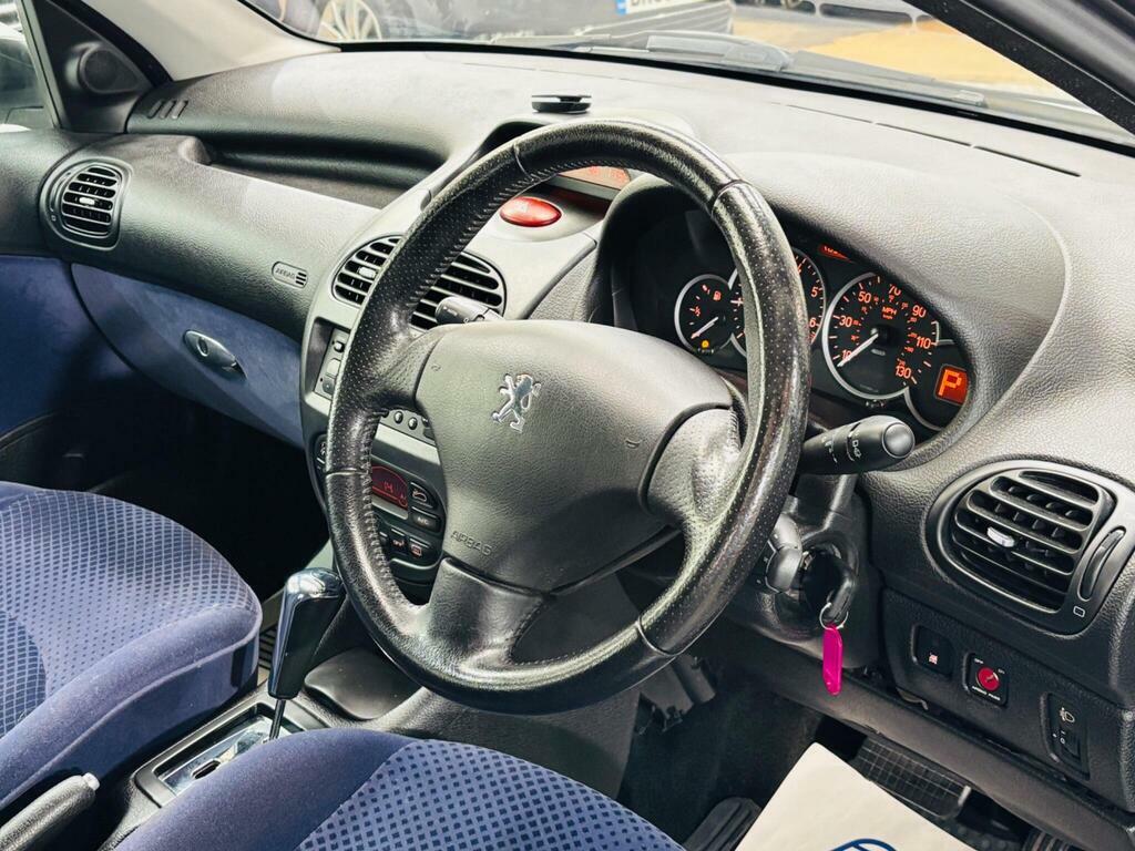 Peugeot 206 Hatchback 1.1 Blue #10