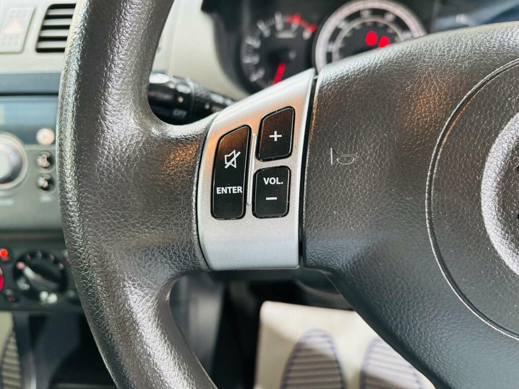 Suzuki Swift 1.6 Vvt Sport  #17