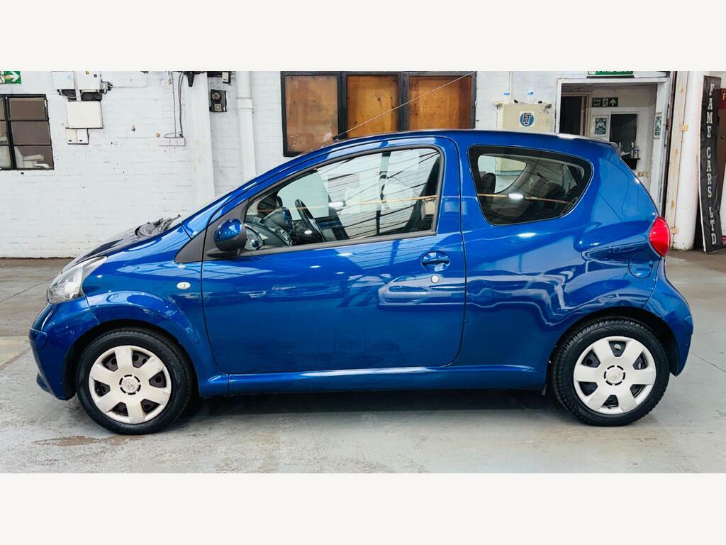 Toyota Aygo Hatchback Red #8