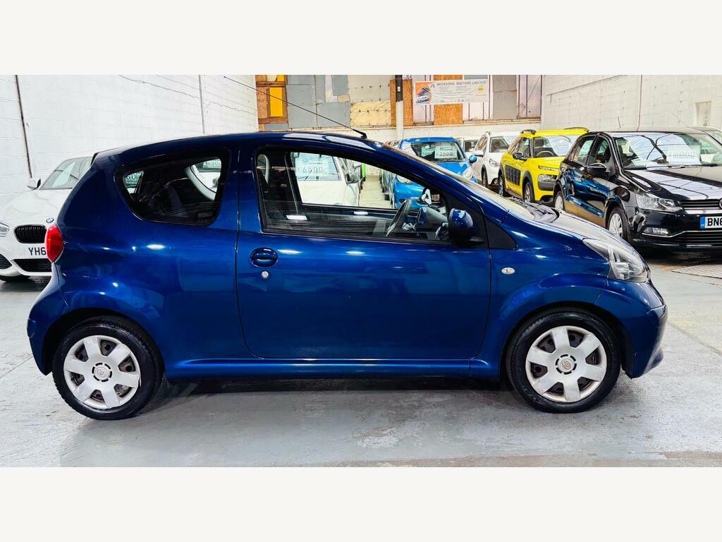 Toyota Aygo Hatchback Red #7