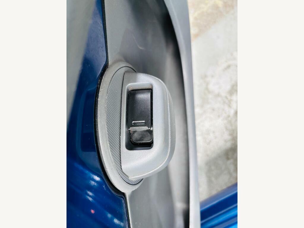 Toyota Aygo Hatchback Red #15