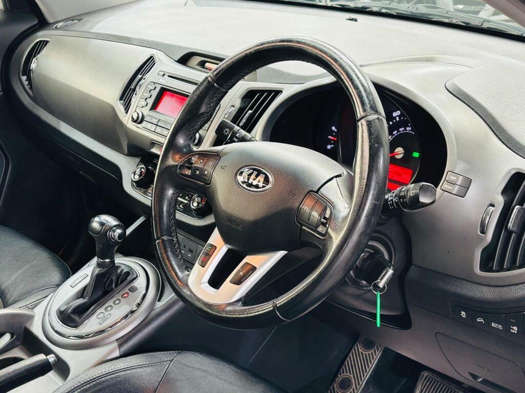 Kia Sportage  Black #10