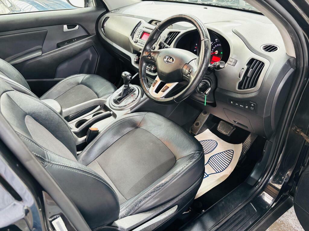 Kia Sportage  Black #9