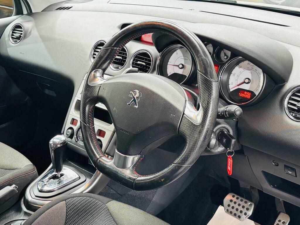 Peugeot 308 Hatchback Black #10