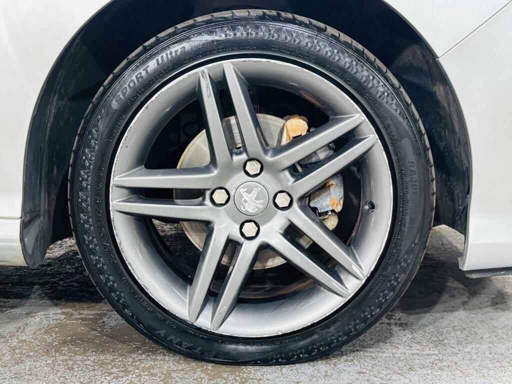 Peugeot 308 Hatchback Black #18