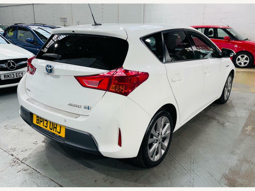 Toyota Auris 1.8 Vvt-h Excel Cvt Euro 5 S S White #4