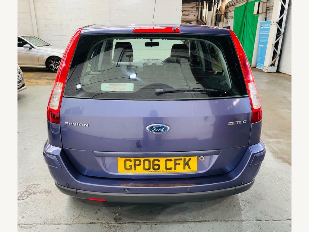 Ford Fusion 1.6 Zetec Climate Purple #5