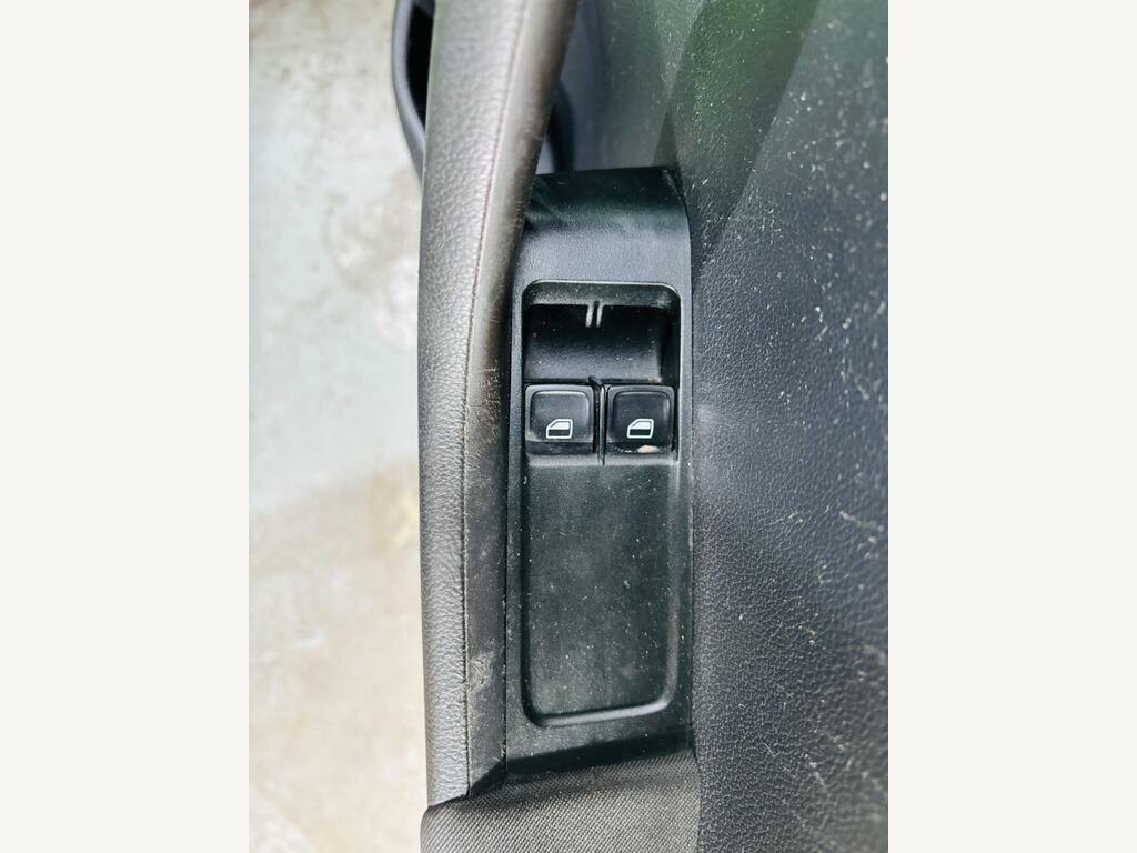 Skoda Fabia 1.2 Se Tsi 89 Bhp White #15