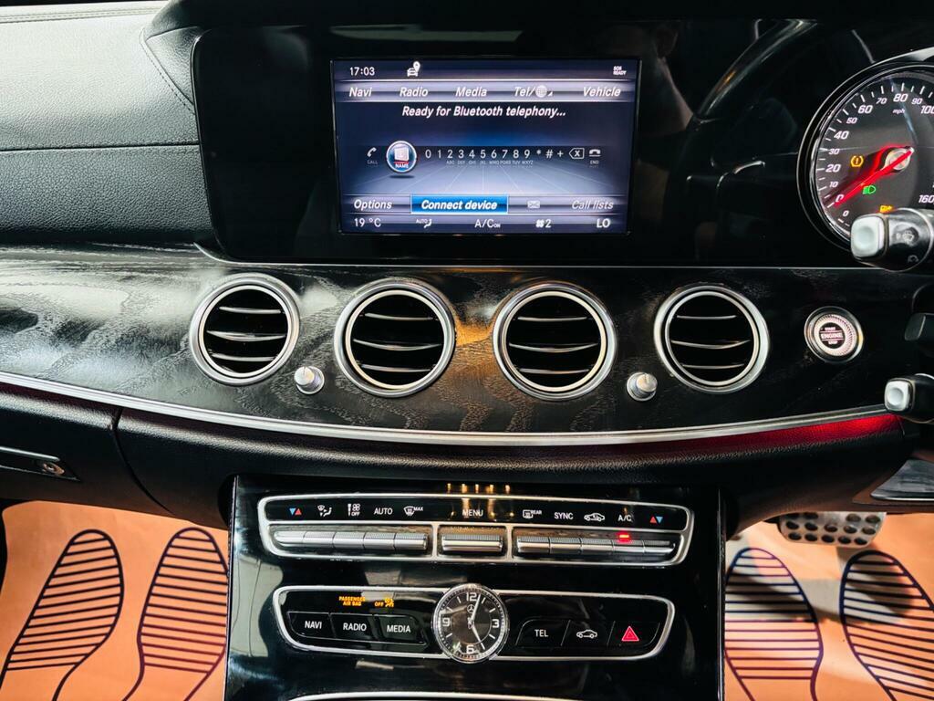 Mercedes-Benz E Class 2.1 E220 Bluetec Amg Night Edition Premium Saloo Black #21