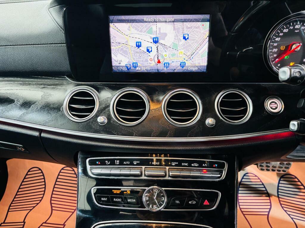 Mercedes-Benz E Class 2.1 E220 Bluetec Amg Night Edition Premium Saloo Black #19
