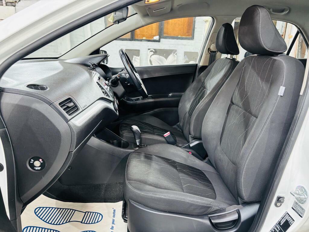 Kia Picanto 1 5-Door Black #13